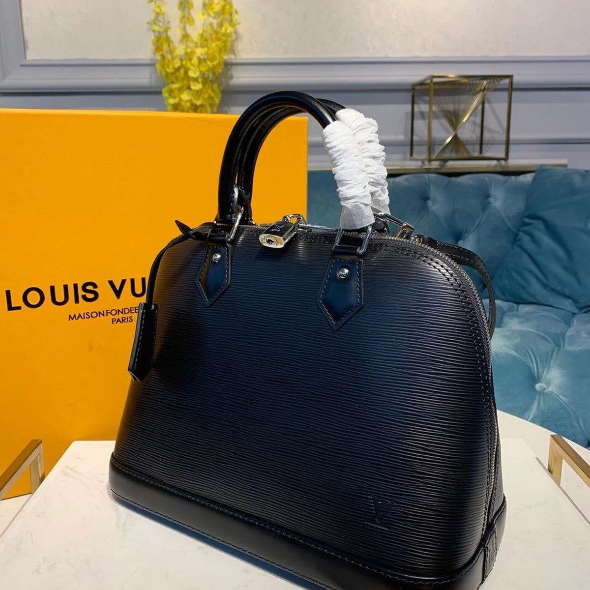 Louis Vuitton Alma PM Bag 32cm Epi Leather M40302 Black