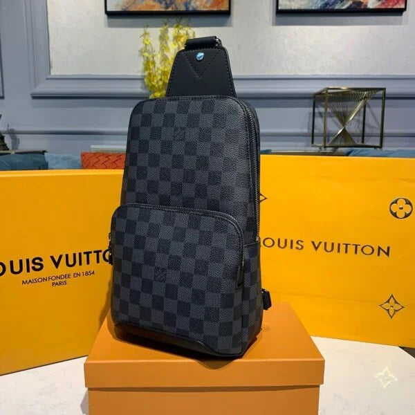 Louis Vuitton Avenue Sling Bag 32cm Taiga Leather M30443 Black