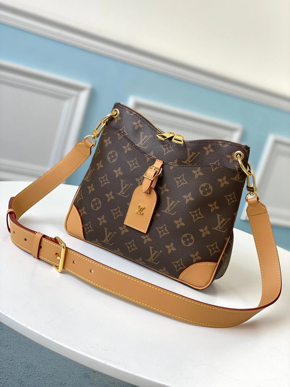 Louis Vuitton Crossbody Bag 31cm Brown