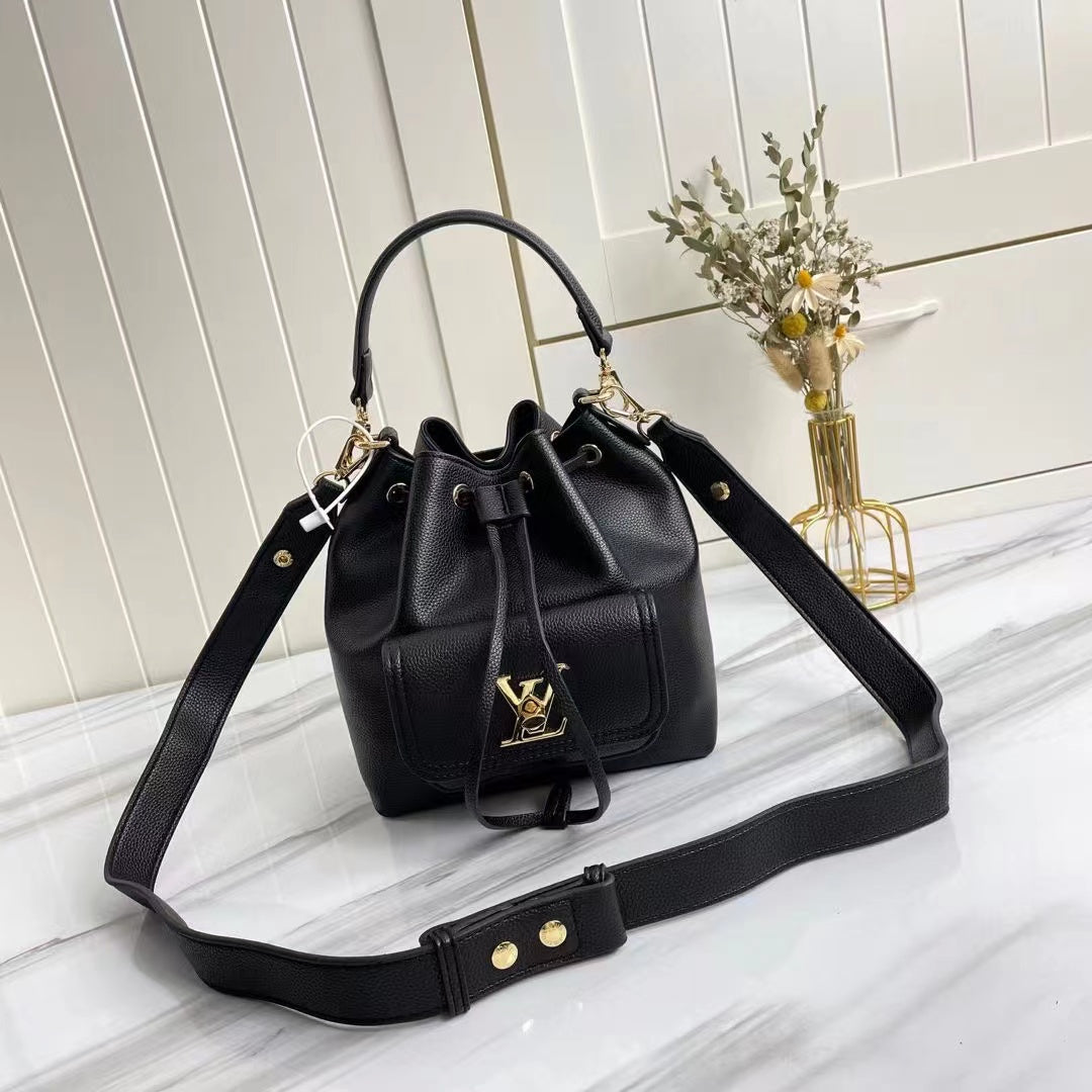 Louis Vuitton LockMe Bucket Bag 24cm Grained Calfskin Leather Spring/Summer Collection M57687 Black – product image 1