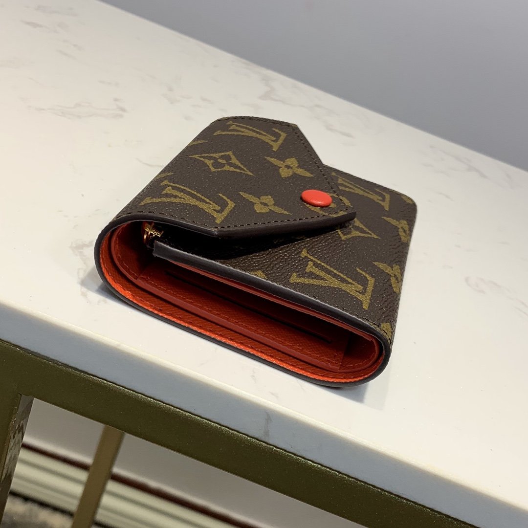 Luxury Leather Wallet for Men & Women | Premium Card Holder