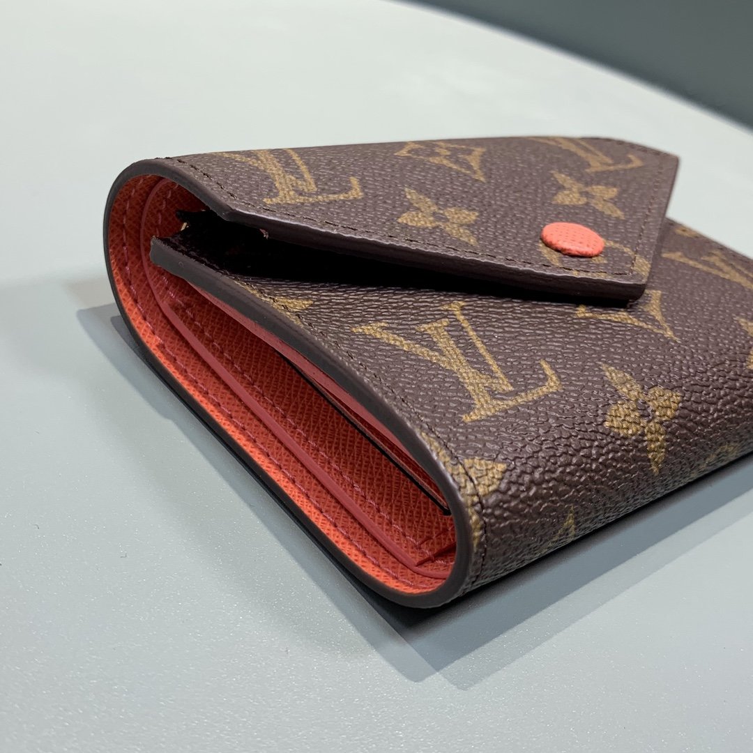 Premium Brown Leather Wallet – Card Holder
