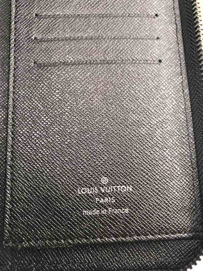 Louis Vuitton Zippy Vertical Wallet 20cm – product image 5