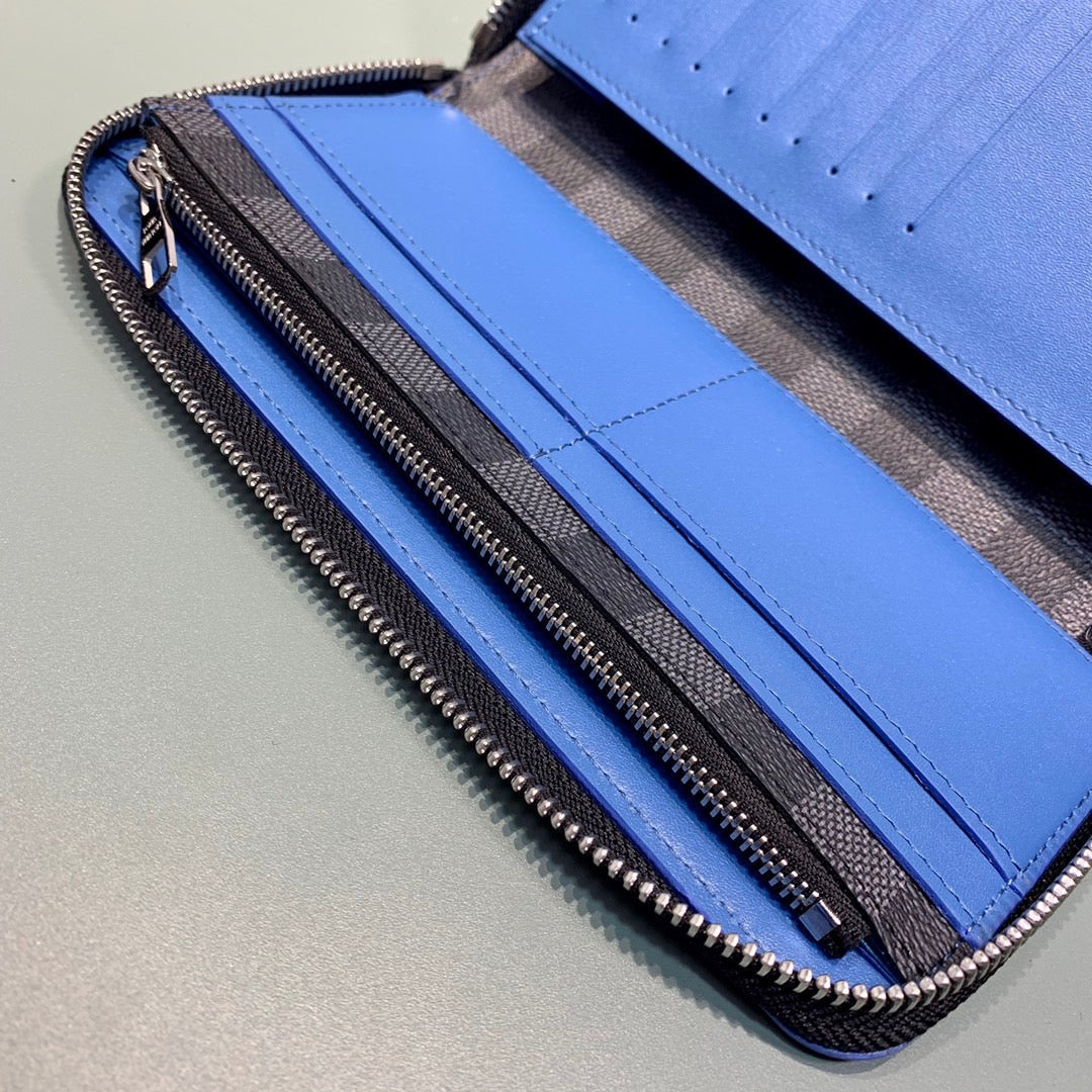 Louis Vuitton Zippy Vertical Wallet 20cm – product image 6