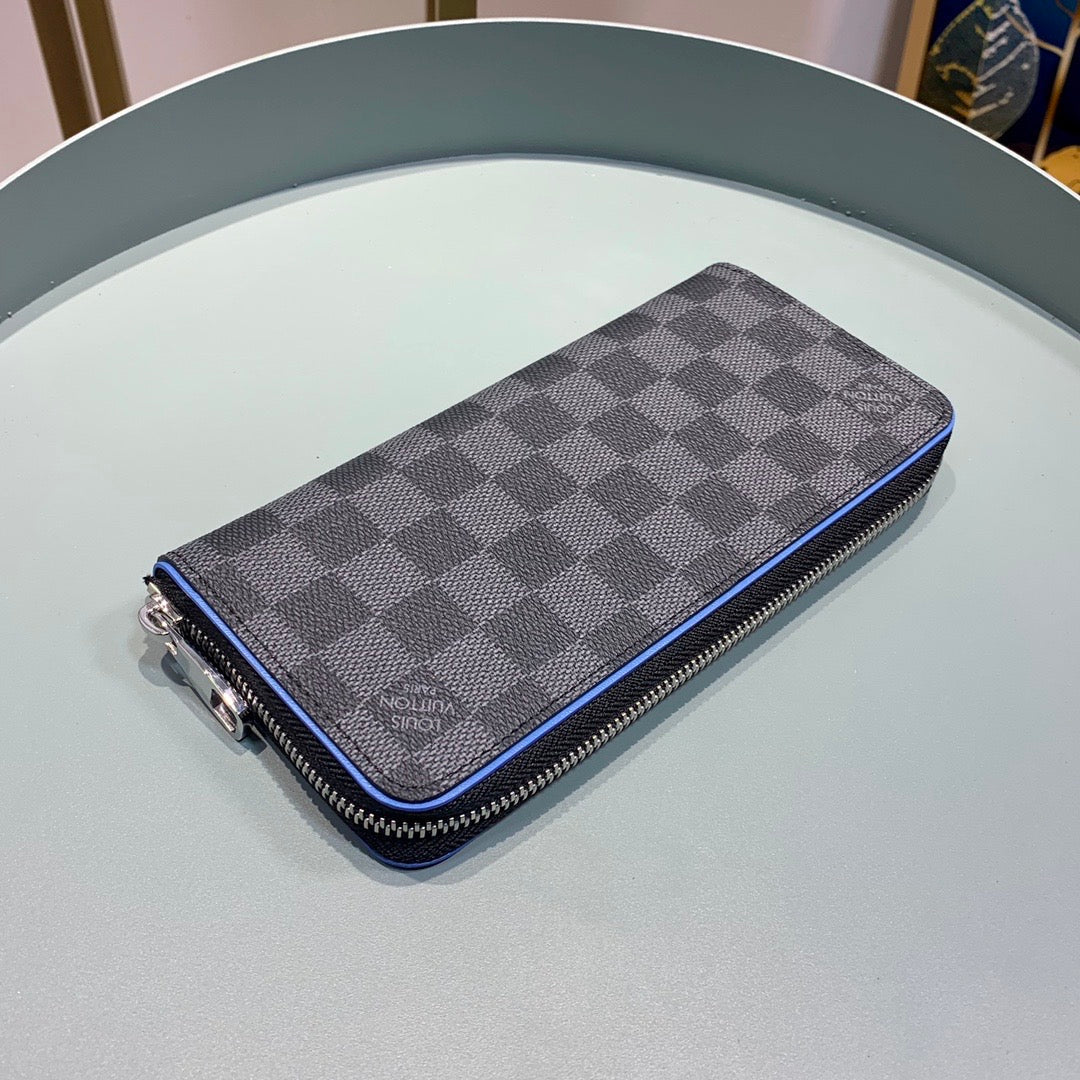 Louis Vuitton Zippy Vertical Wallet 20cm – product image 5