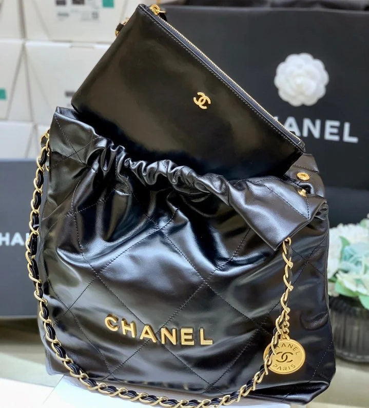 22 Large Handbag 41cm Black