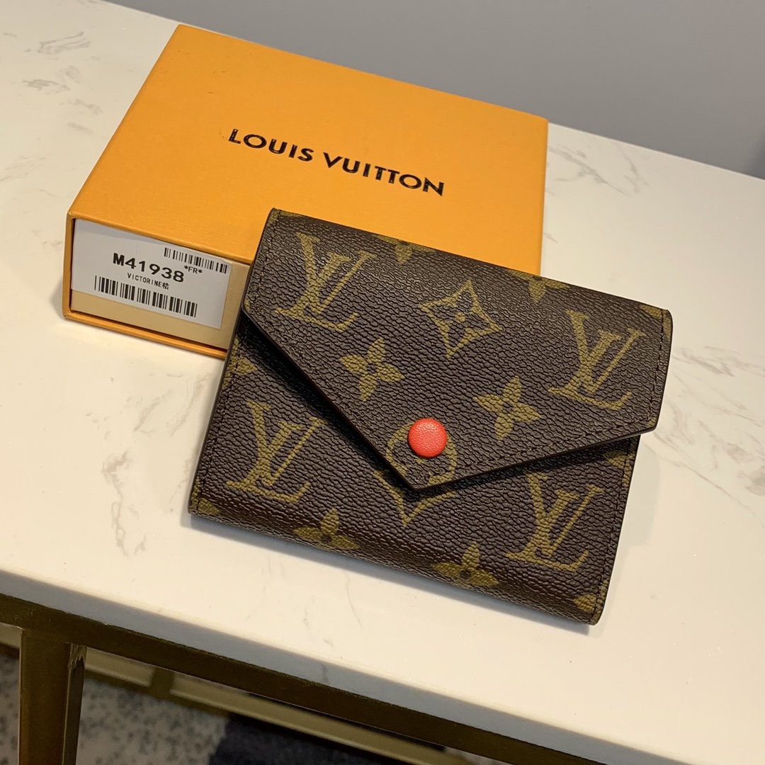 Luxury Leather Wallet for Men & Women | Premium Card Holder