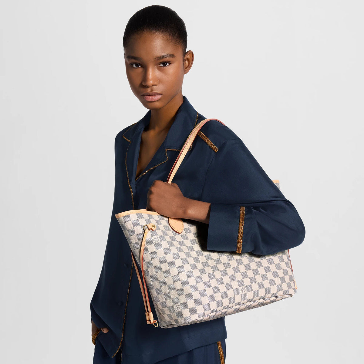 Women's Neverfull MM Damier Azur Coated Canvas Tote Bag N40603