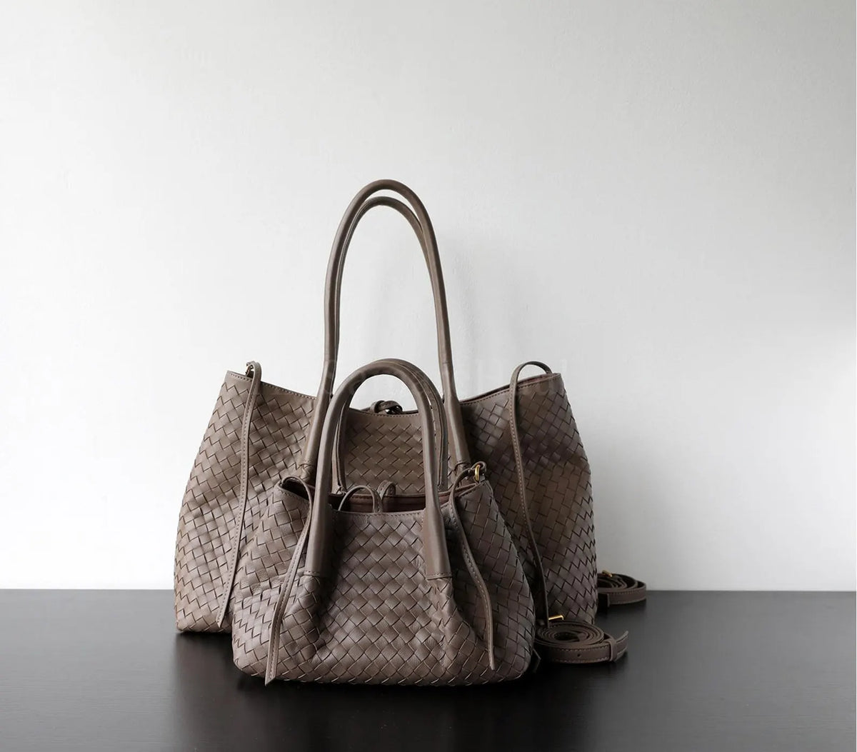 Handwoven Sheepskin Braided Leather Duffle Tote Bag: Large Capacity Commuter Bag