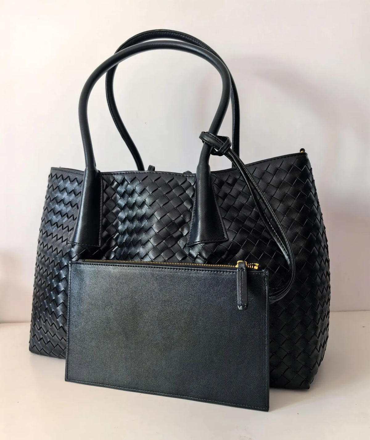 Handwoven Sheepskin Braided Leather Duffle Tote Bag: Large Capacity Commuter Bag
