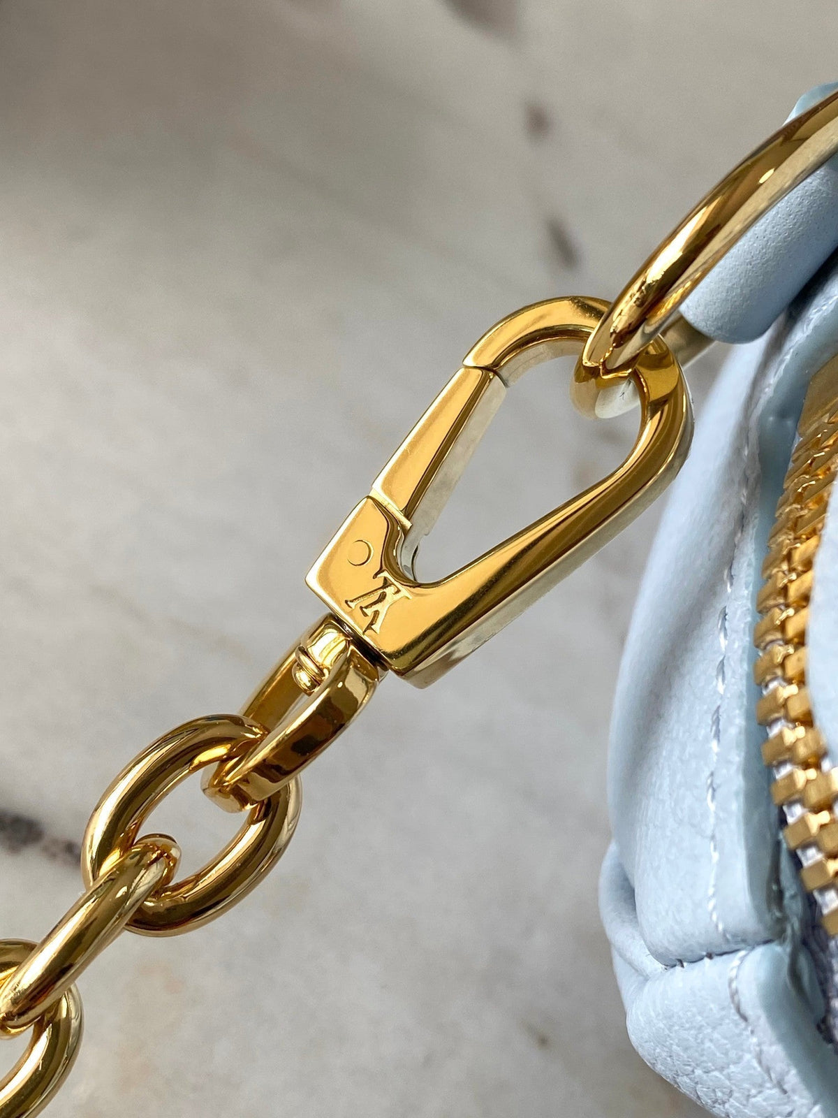 Speedy Bandoulière 20 in Blue Hour Monogram Empreinte Leather
