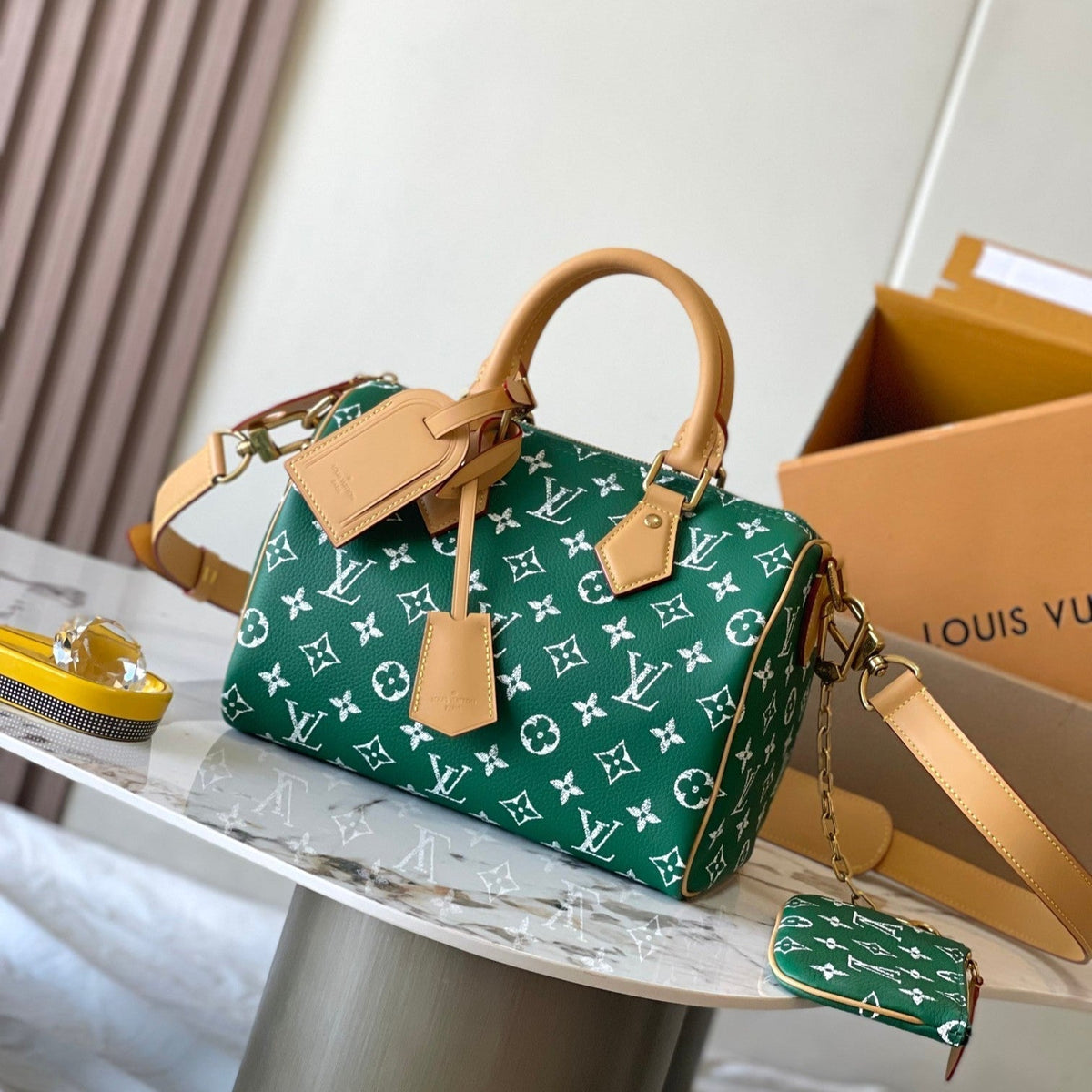 Speedy P9 Bandoulière 25 in Green Monogram Canvas Gold Hardware