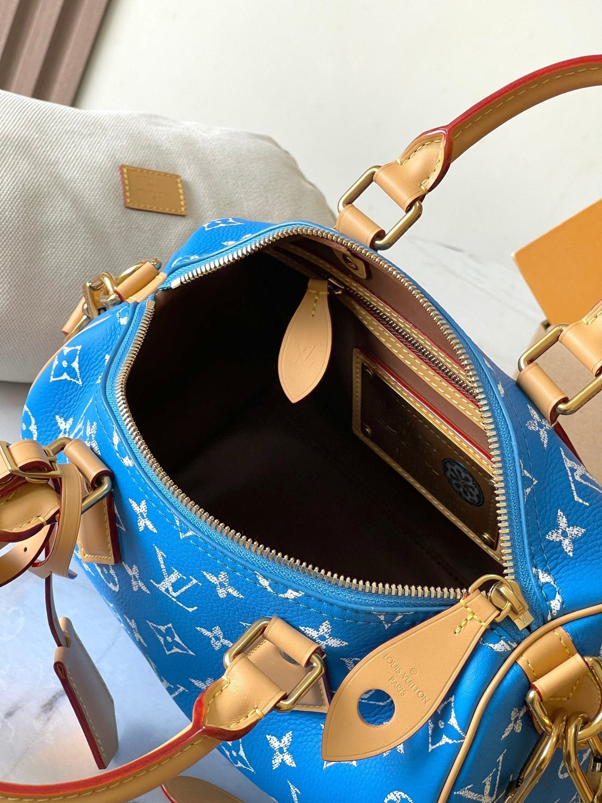 Speedy P9 Bandoulière 25 in Blue Monogram Canvas Gold Hardware