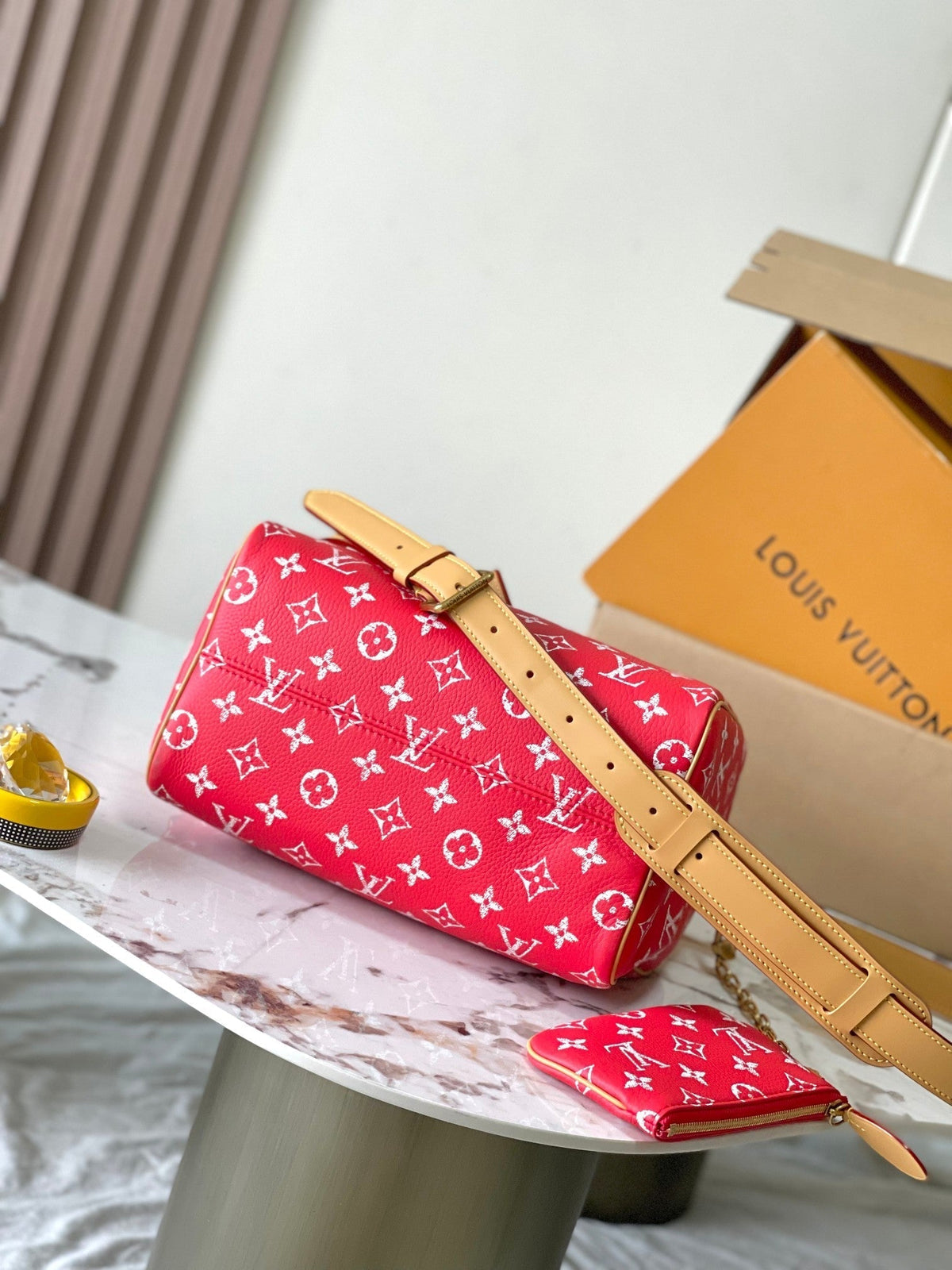 Speedy P9 Bandoulière 25 in Red Monogram Canvas Gold Hardware