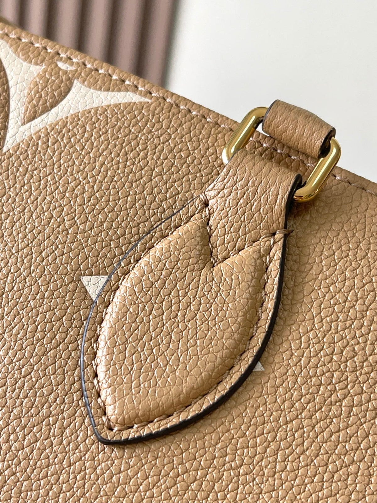 Onthego PM 25 in Milk Tea Monogram Impreinte Leather