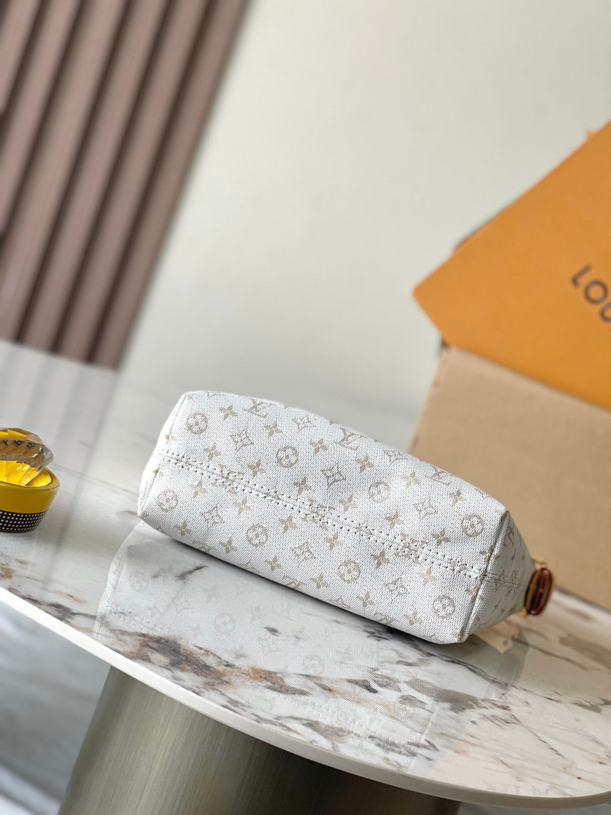 Hills Pochette 20 in White Monogram Mini Jacquard