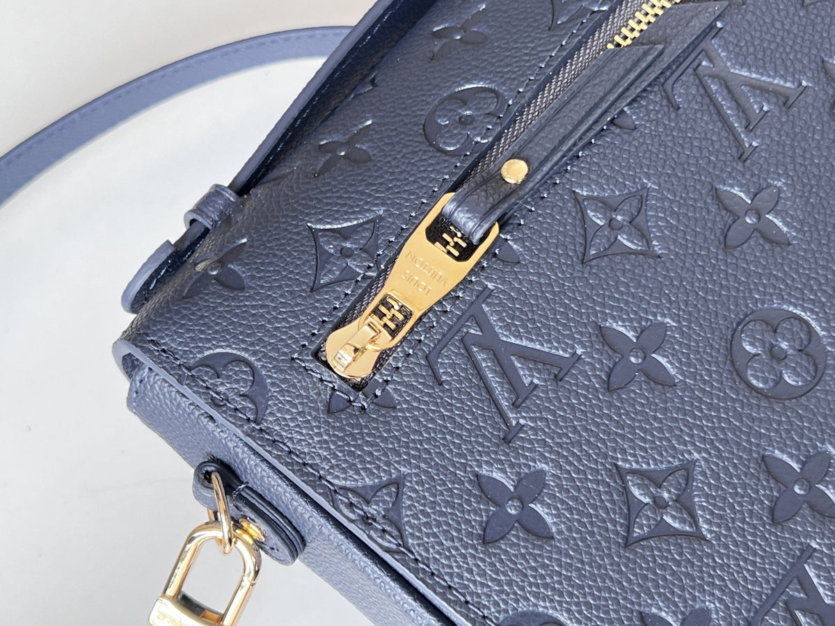 25S Pochette Metis 25 in Dark Blue Monogram Coated Canvas Gold Hardware