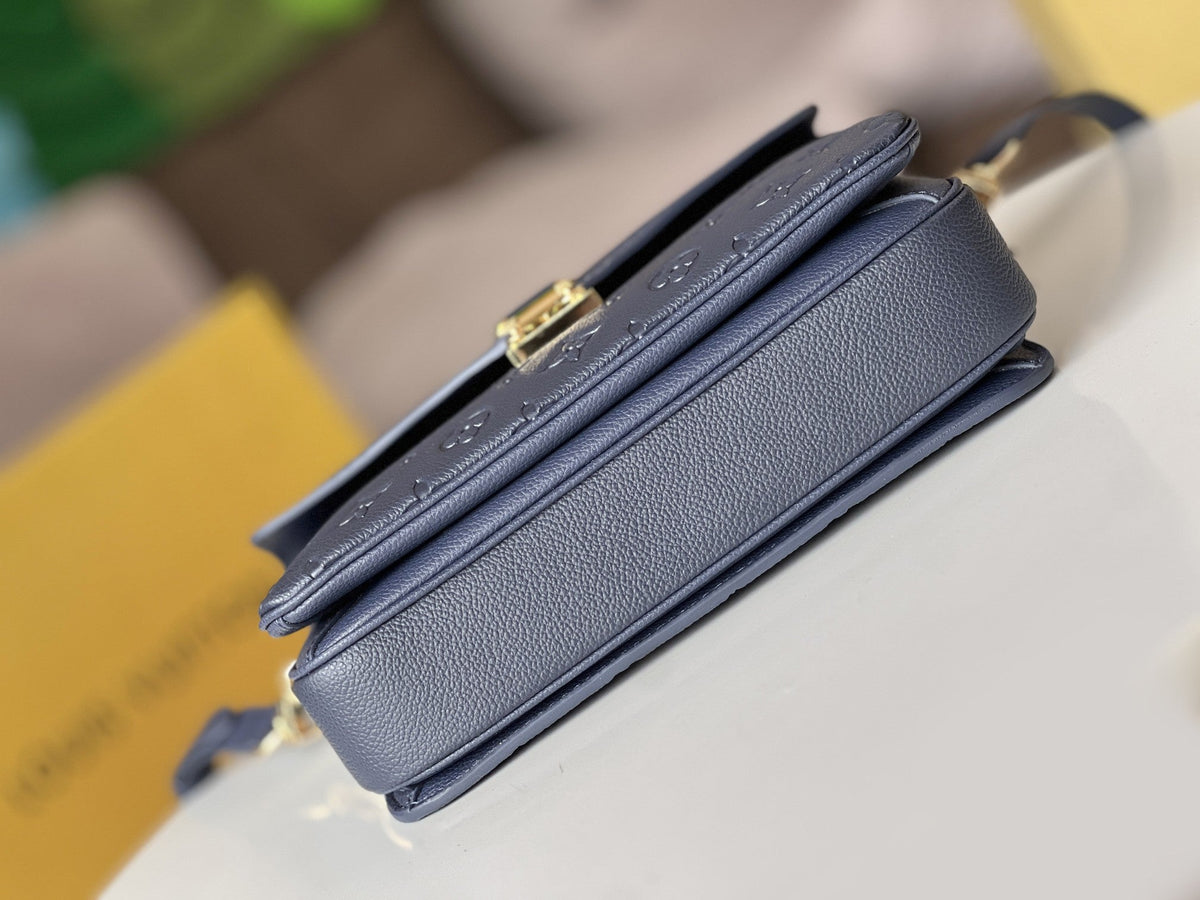 25S Pochette Metis 25 in Dark Blue Monogram Coated Canvas Gold Hardware