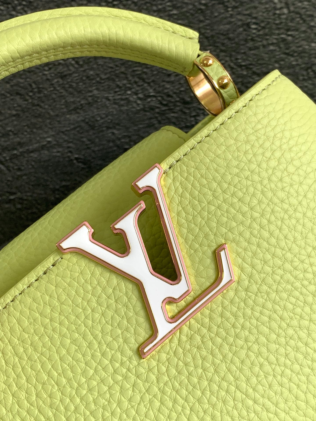 Capucines Mini 21 in Pear Green Taurillon Gold Hardware