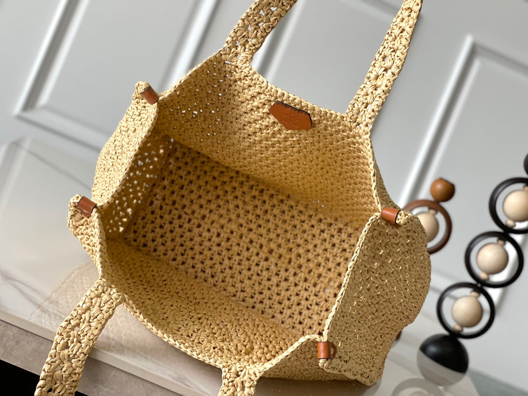 Onthego MM 37 in Beige Woven Raffia with Leather Detailing