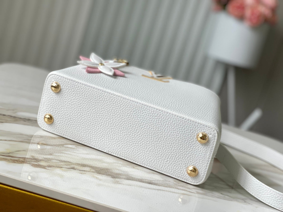 Capucines BB 27 in White Taurillon Gold Hardware