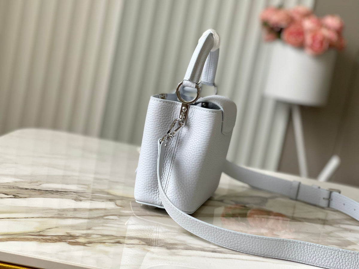 Capucines Mini 21 in Chrome Gray Taurillon Silver Hardware