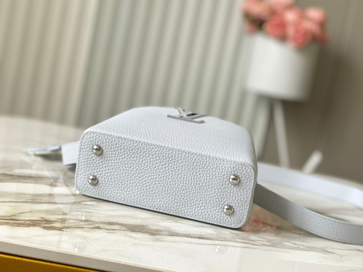 Capucines Mini 21 in Chrome Gray Taurillon Silver Hardware