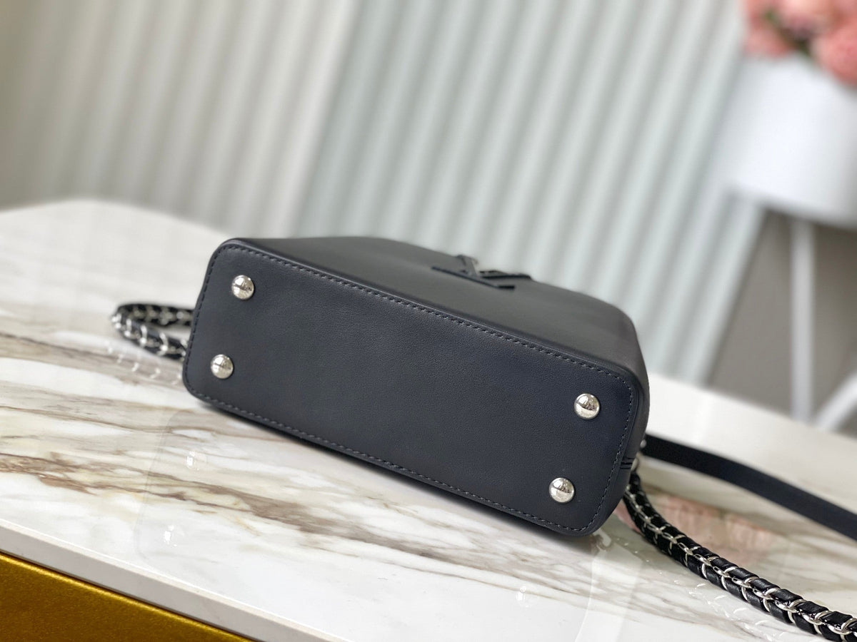 Capucines East-west Mini 22 in Black Sheepskin Crystal and Silver Hardware