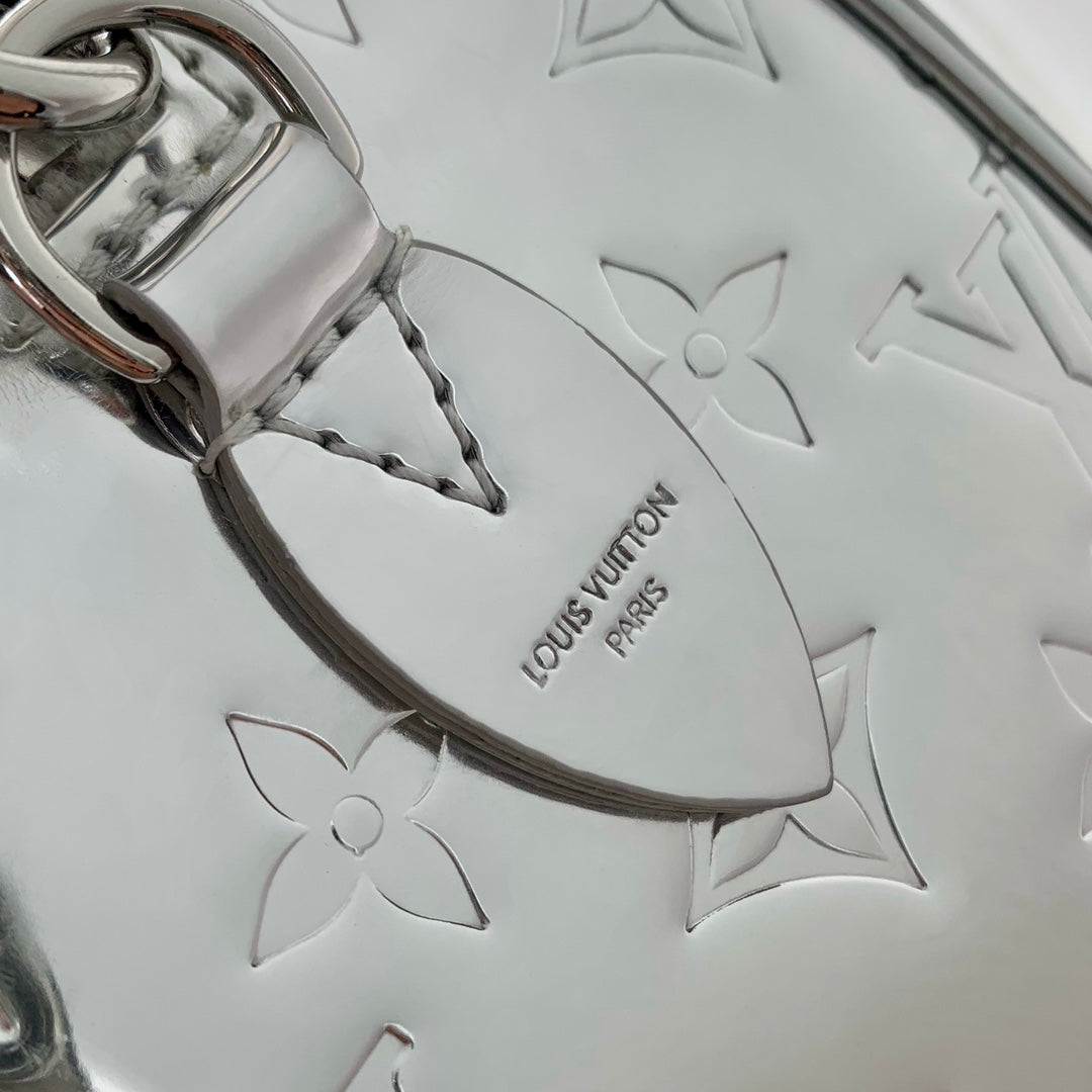 Speedy Bandoulière 20 in Silver Monogram Embossed Calfskin