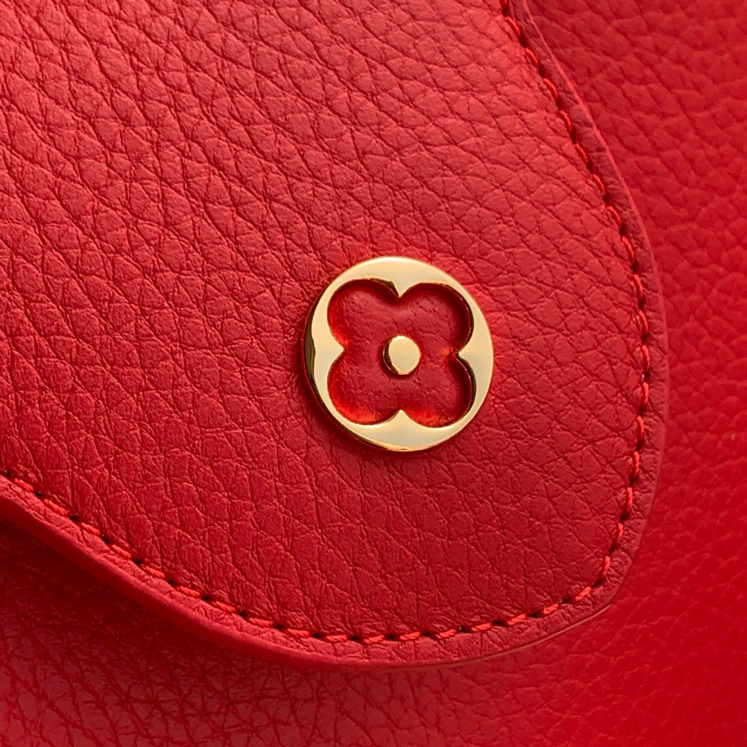 Capucines Mini 23 in Red Taurillon Gold Hardware