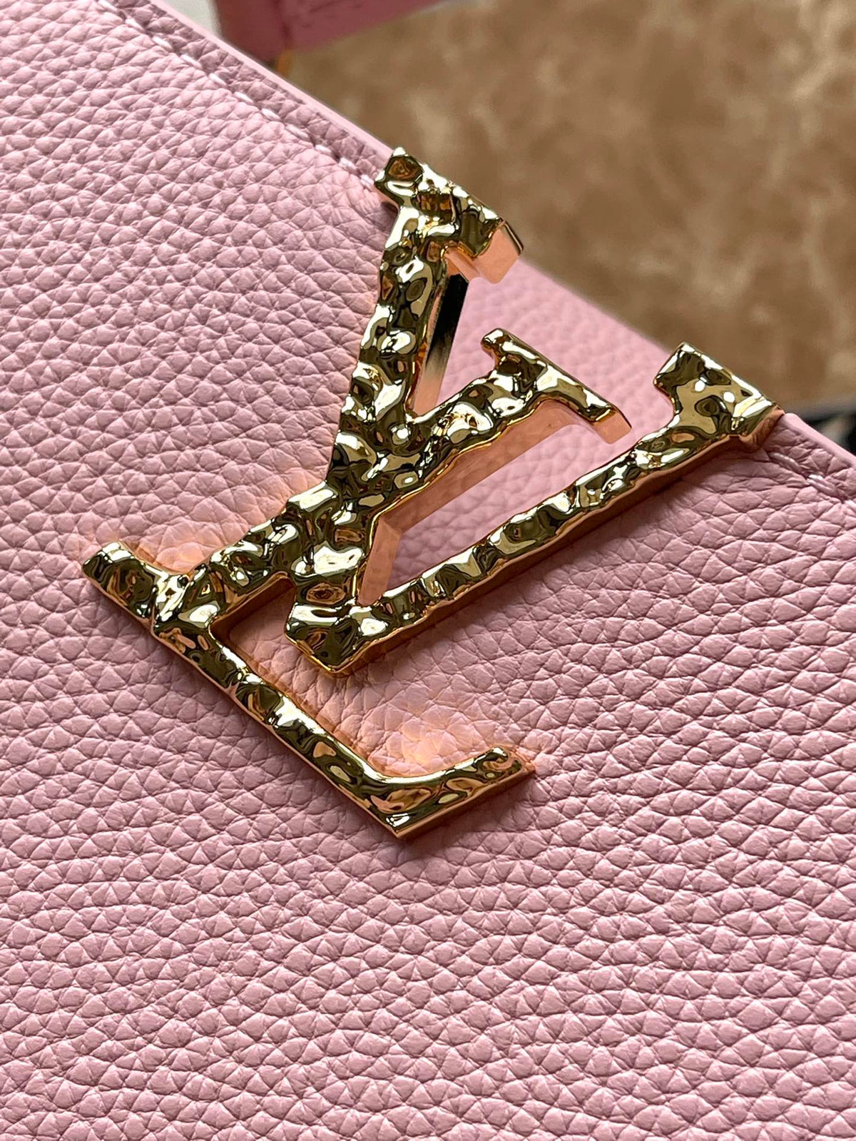 Capucines East-west 33 in Blush Pink Calfskin Gold Hardware