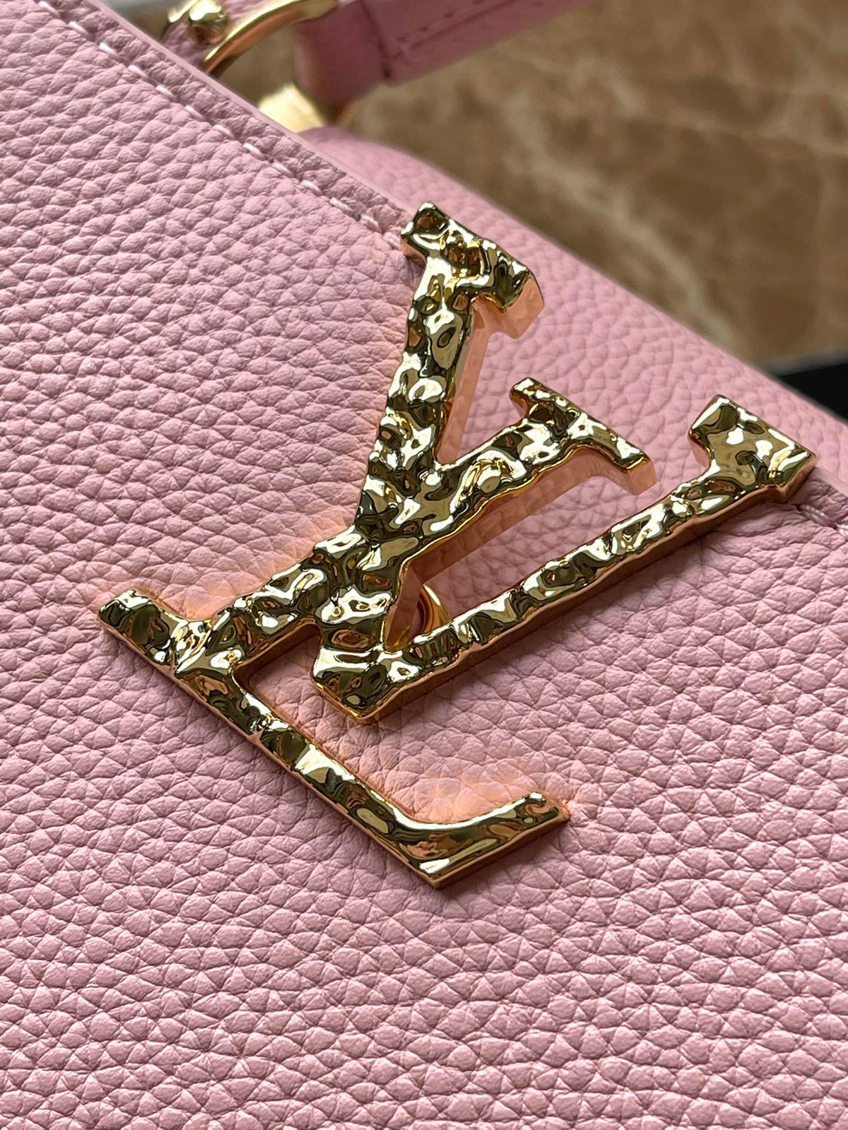 Capucines East-west Mini 22 in Blush Pink Calfskin Gold Hardware
