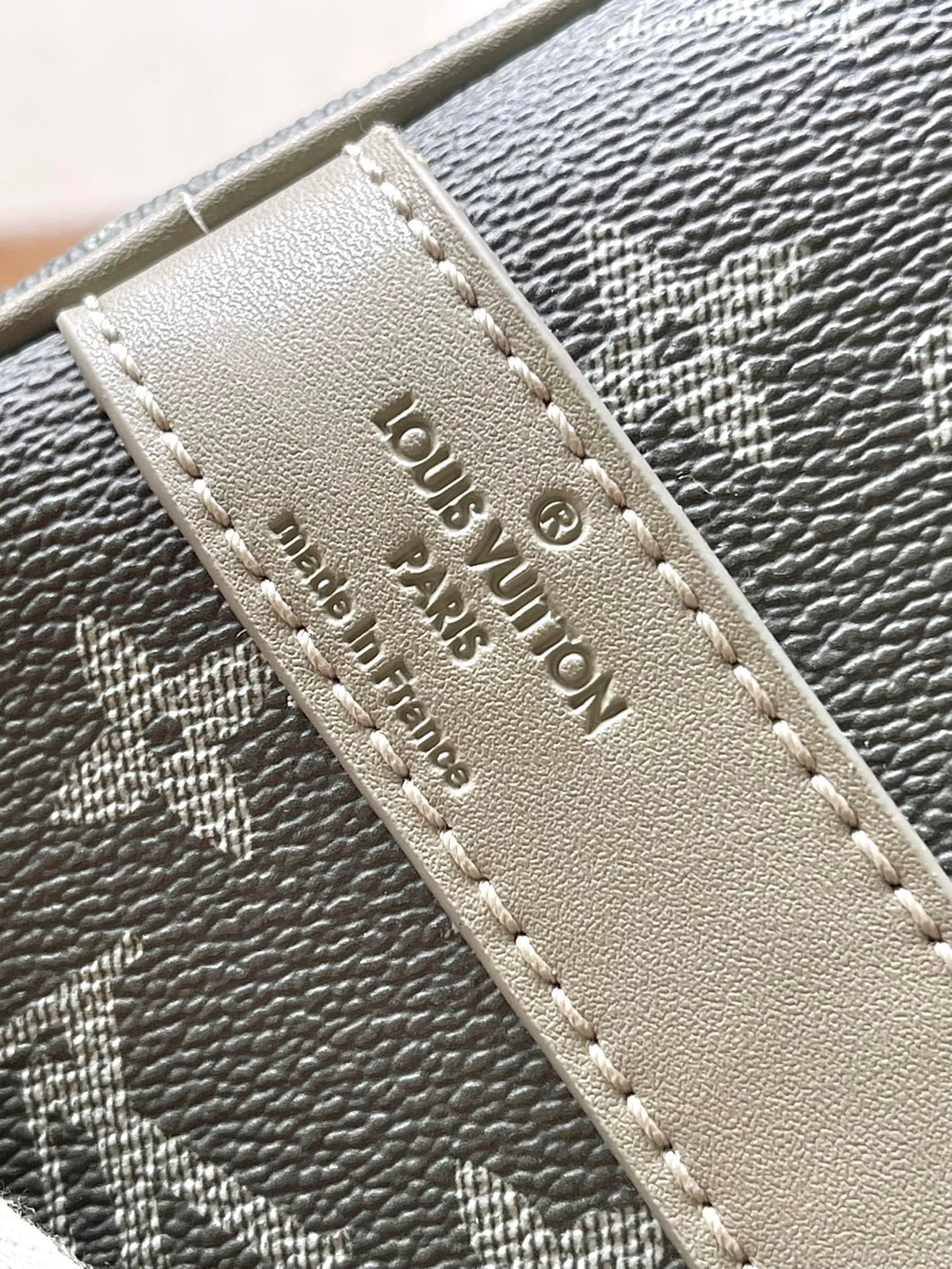 Keepall Bandoulière 45 in Gray Monogram Gradient Canvas