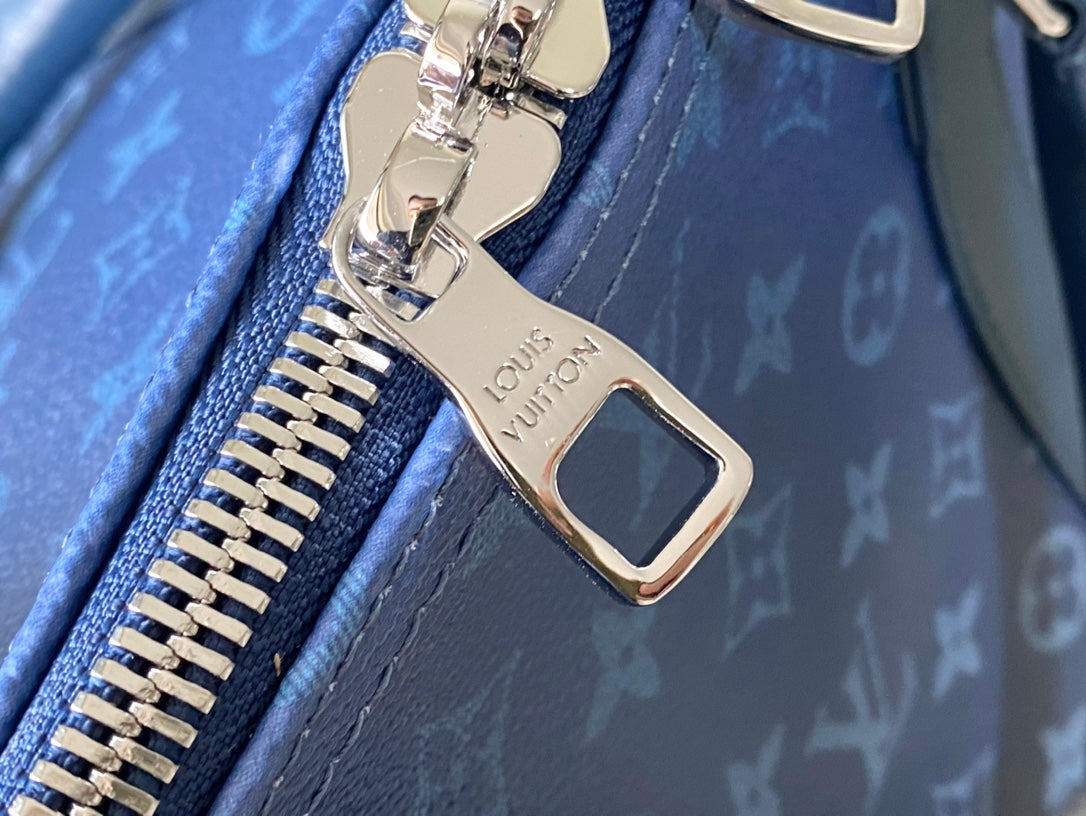 Keepall Bandoulière 55 in Navy Green Monogram Gradient Canvas
