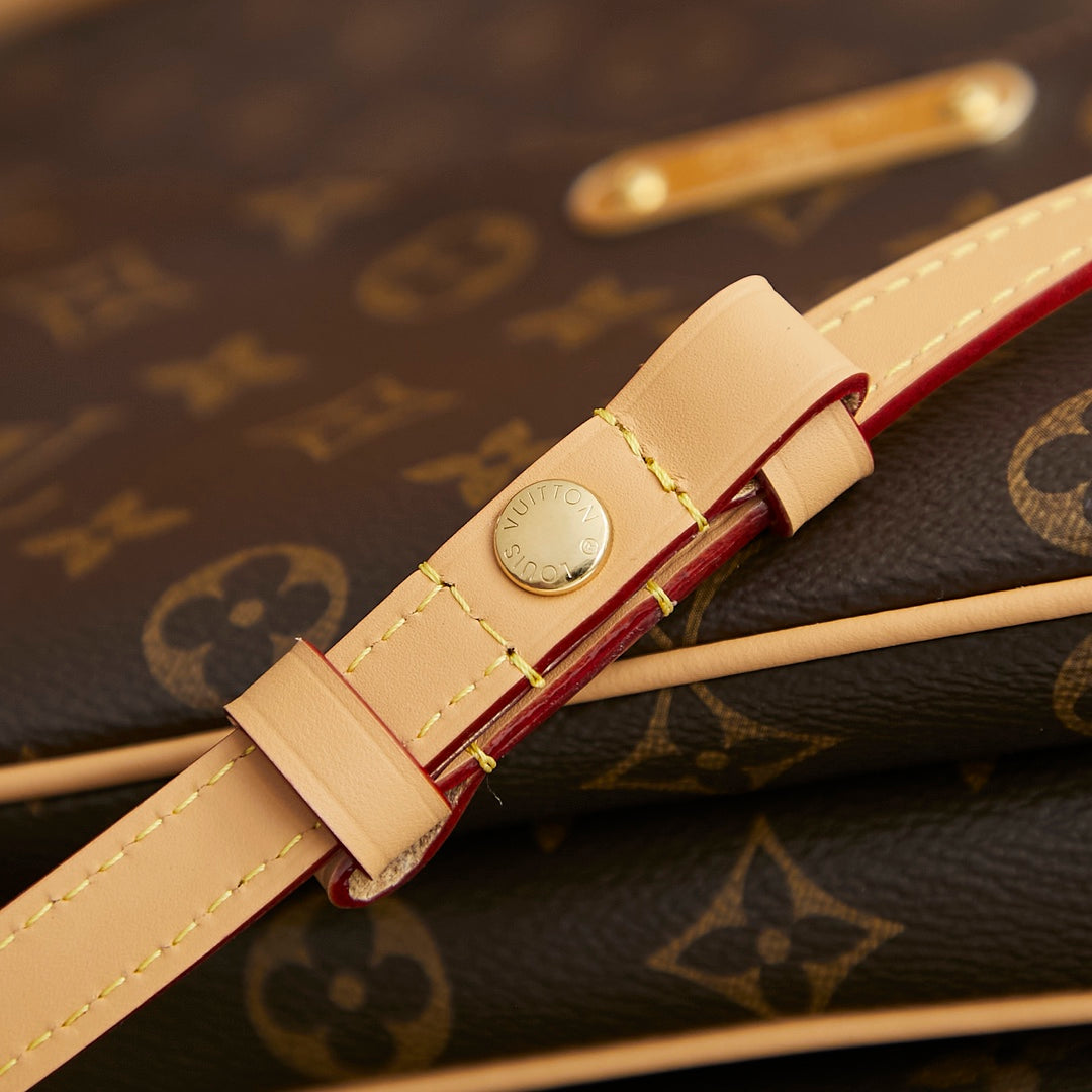 Liv Pochette 24 in Brown Monogram Canvas Gold Hardware