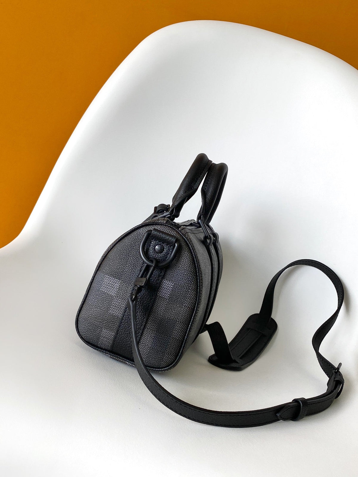 25S Keepall Bandoulière 25 Bag in Damoflage Black Calfskin