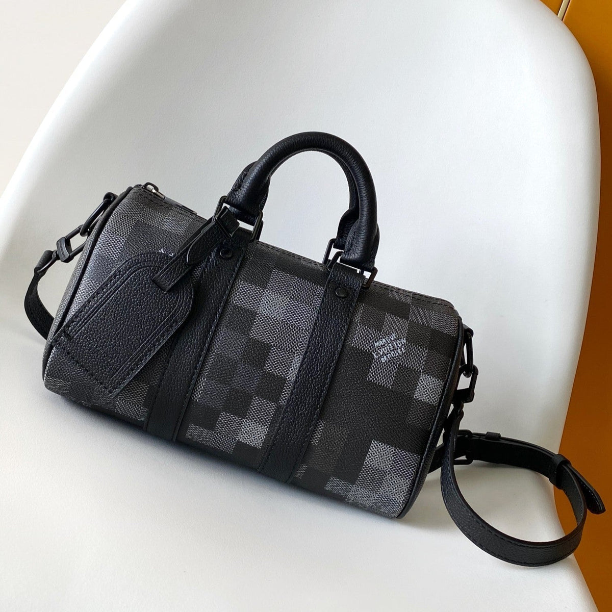 25S Keepall Bandoulière 25 Bag in Damoflage Black Calfskin