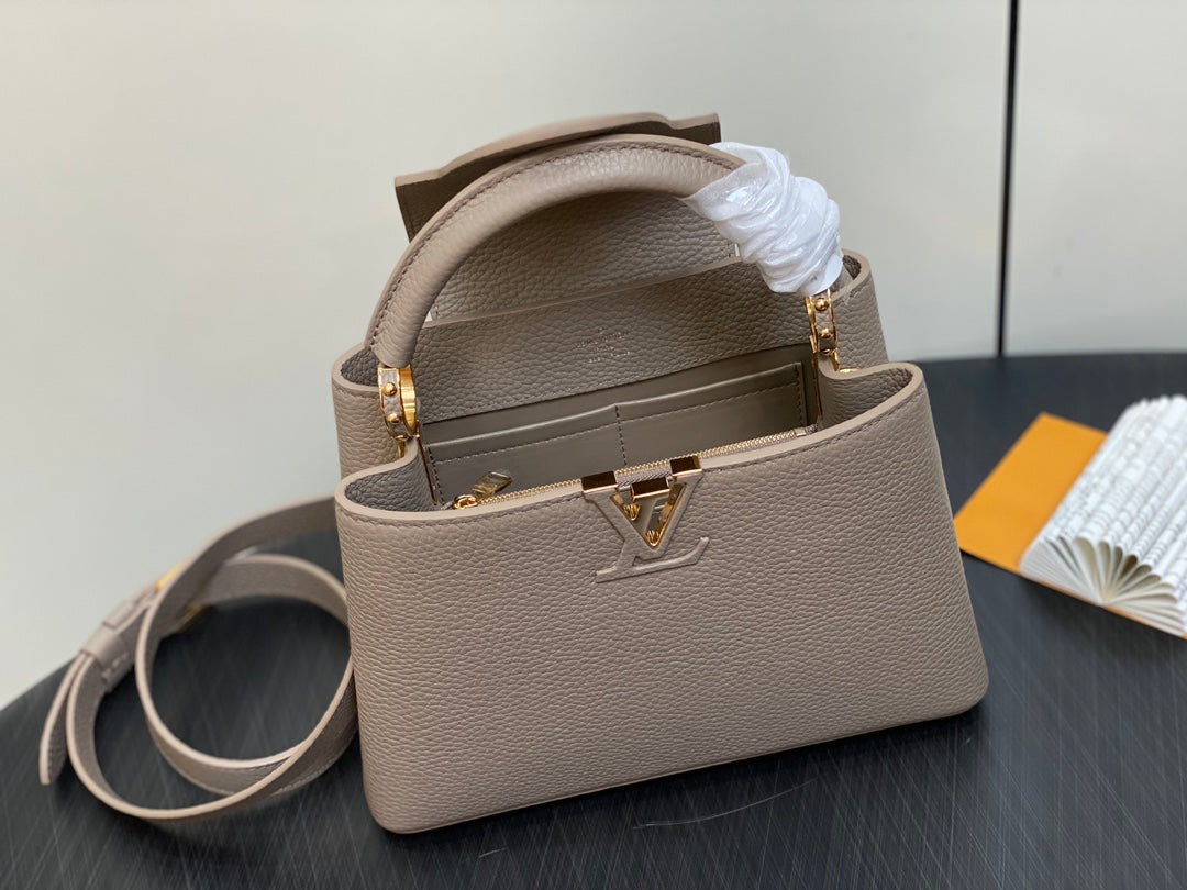 Capucines BB 27 in Khaki Brown Taurillon