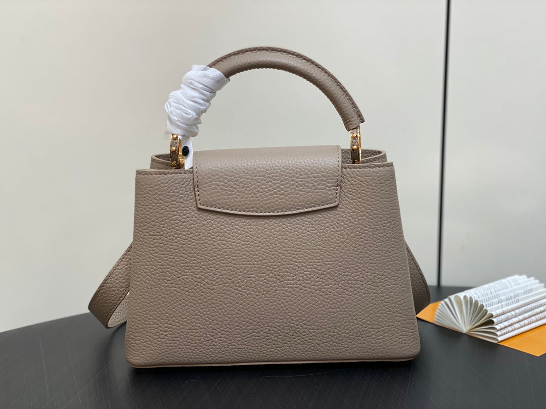 Capucines BB 27 in Khaki Brown Taurillon