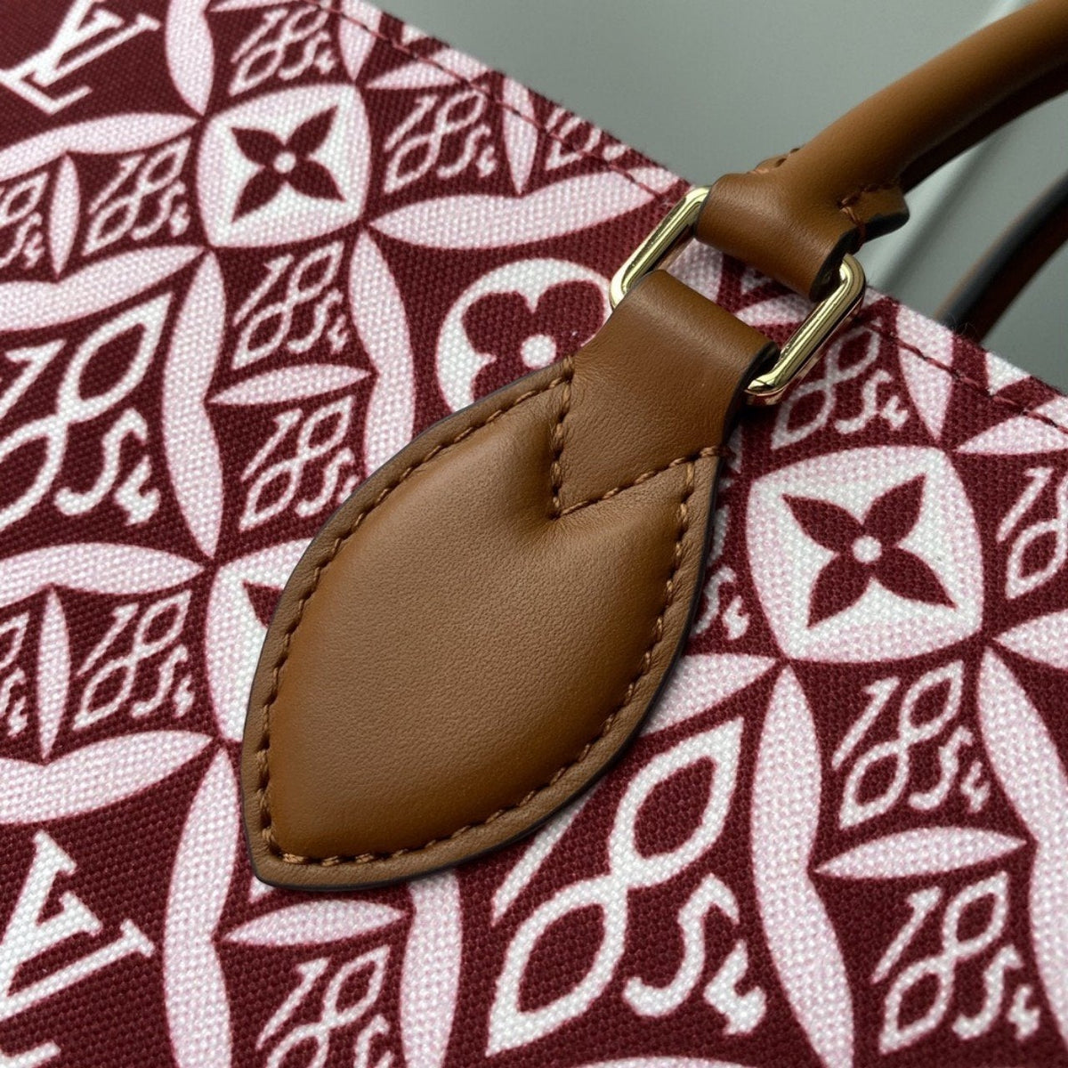 Since 1854 Onthego GM Bordeaux Red Textile